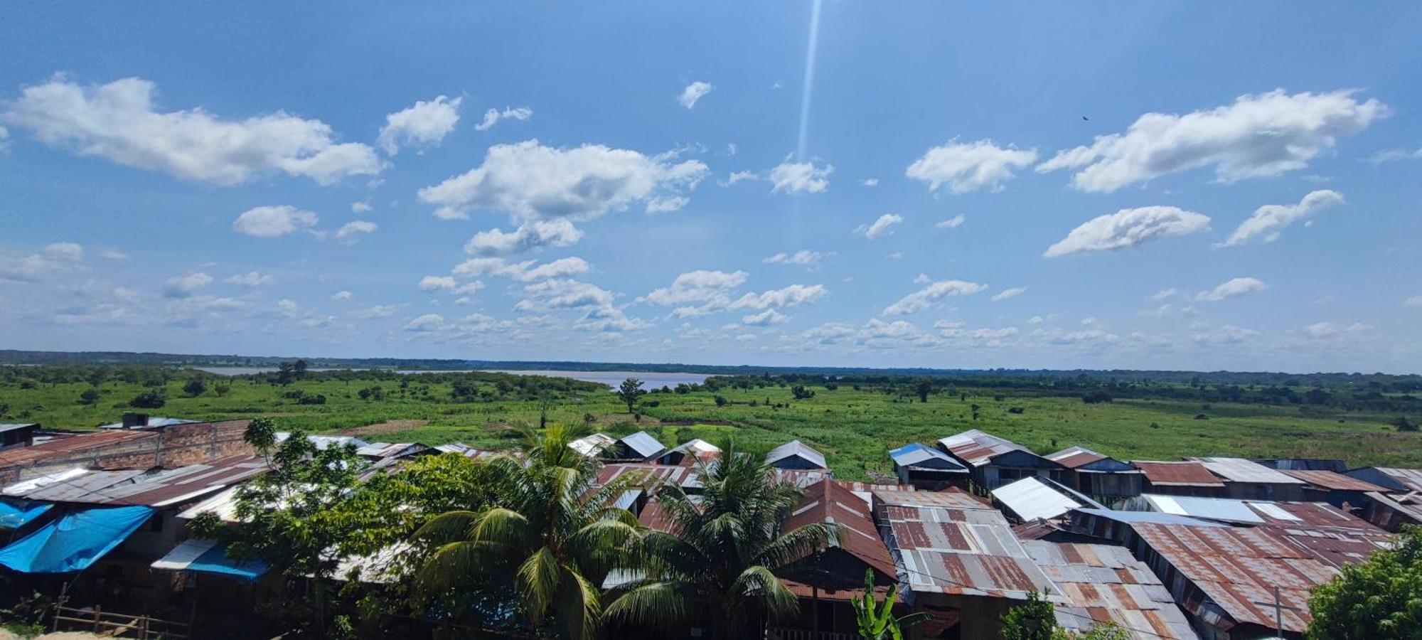 Flying Dog Hostel Iquitos Exterior photo